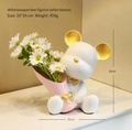 Oso Decorativo con Florero Elegante